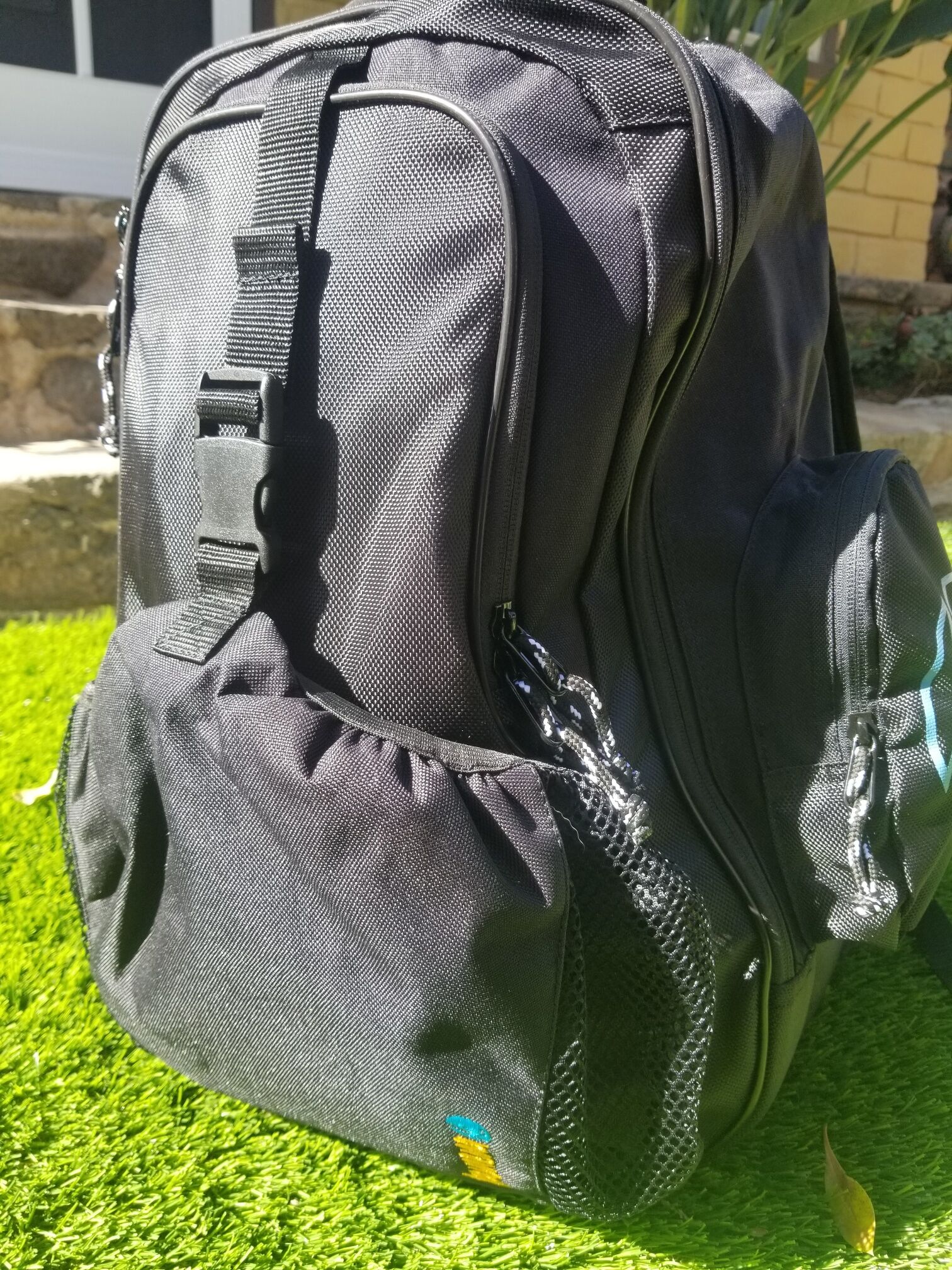 ALLpacka Backpack - Image 9